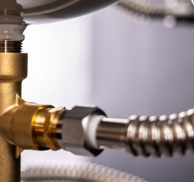 water-heater-install-hero-1800x500.png