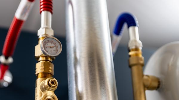 water-heater-install-hero-1800x500.png